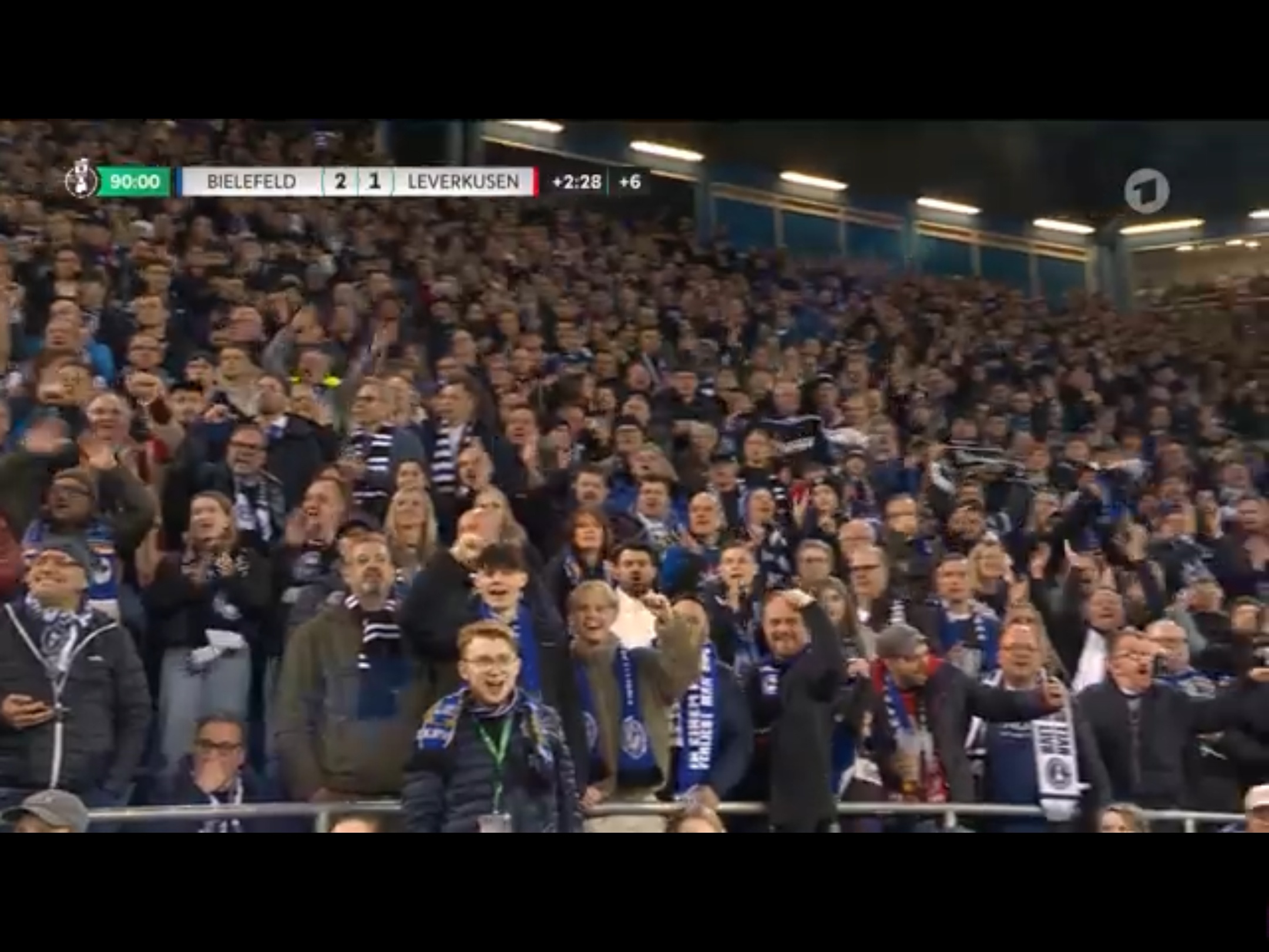 领先在线体育平台-费德勒官方宣布出色防守新规，加拿大队引发争议！气势如虹延续的简单介绍-领先在线体育平台