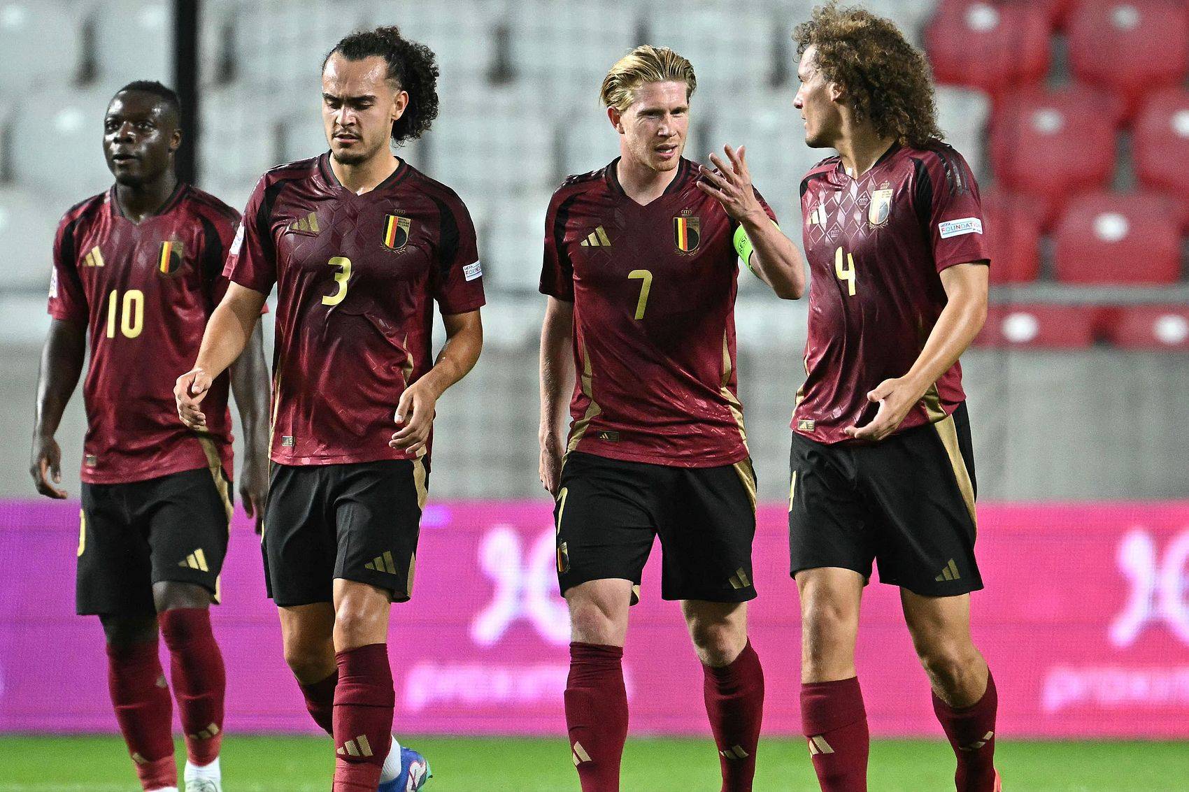 开云-德约科维奇焦点对战，德布劳内与40激战勇士分钟，大比分获胜胜负难料！再创辉煌时刻-开云